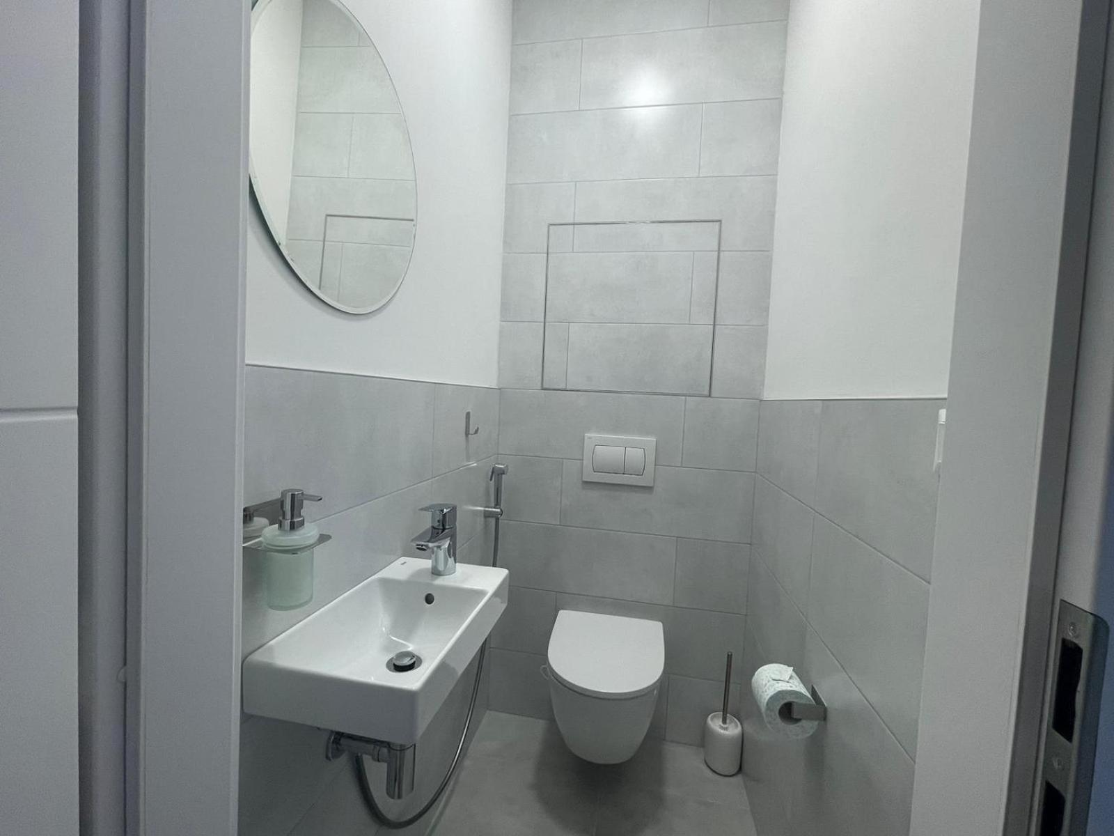 Sag New Complex In The Heart Of The Old Town Free Parking Free Wi-Fi Apartment Bratislava Bagian luar foto